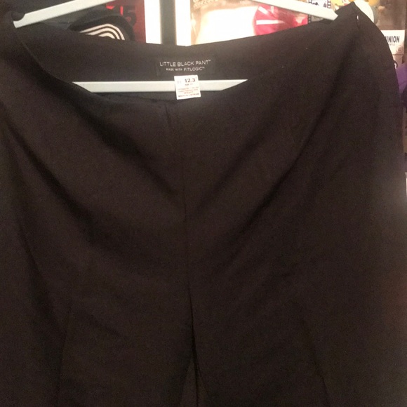 Brand new no tags pants - Picture 2 of 4